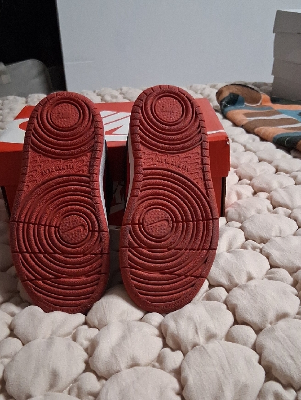 Nike Kids Red and Black Velcro Low-Top Sneakers - Picture 4 of 4